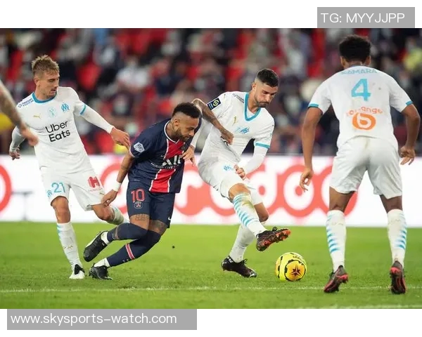 英超精彩对决巴黎圣日耳曼完胜热刺战术解析与绝杀瞬间回顾