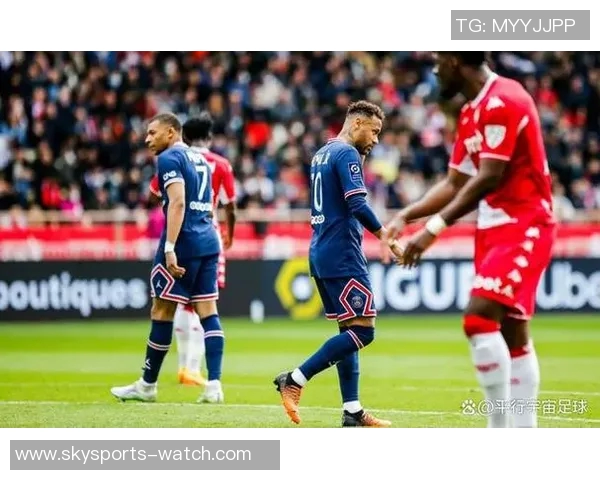 西甲精彩对决巴黎圣日耳曼以3-0战胜利物浦神扑瞬间引发全场沸腾 西甲精彩对决巴黎圣日耳曼以3-0战胜利物浦神扑瞬间引发全场沸腾