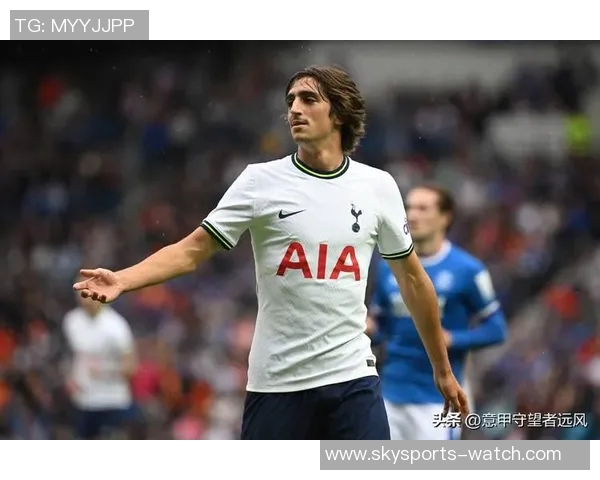 西甲激战曼联险胜热刺争议判罚引发全场热议 西甲激战曼联险胜热刺争议判罚引发全场热议