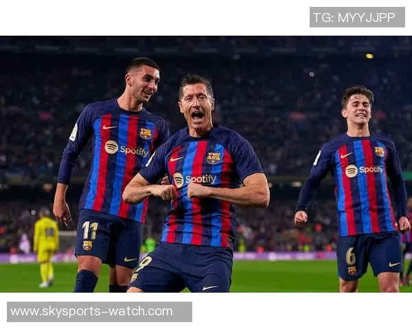 欧联杯巴萨大胜利物浦红牌争议引发全场热议与讨论