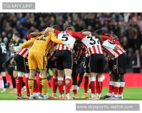 世界杯曼联与马竞激战成平局争议判罚引发全场热议与不满